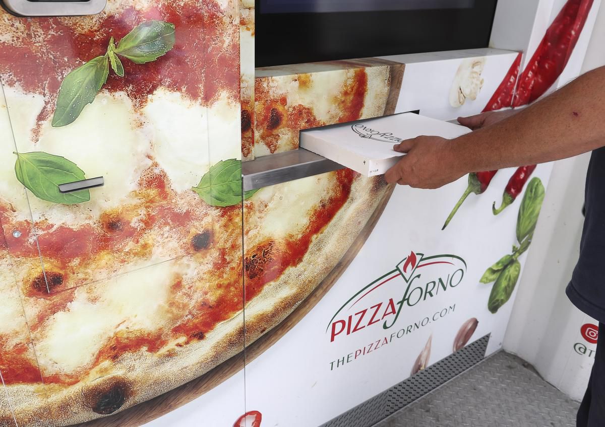 super quality automatic pizza vending machine manufacturers | Supply the most convenient automatic vending machine