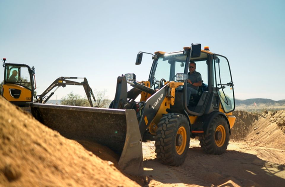 Wheel Loader & Front End Loader - Compact, Mini & Bucket Loader - Volvo Construction Equipment