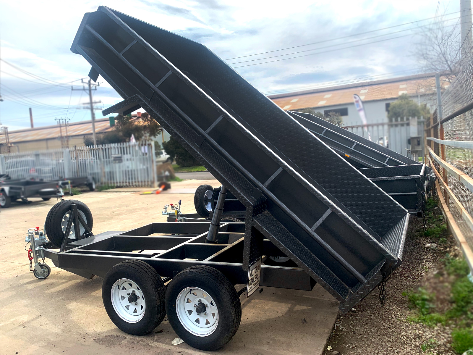 China Side Tipper Trailer Manufacturers - Best Price <a href='/dump-trailer/'>Dump Trailer</a> for Sale - ZW company