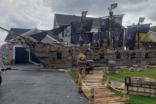 Pirate Ship - Adventureland Amusement Park Long Island New York