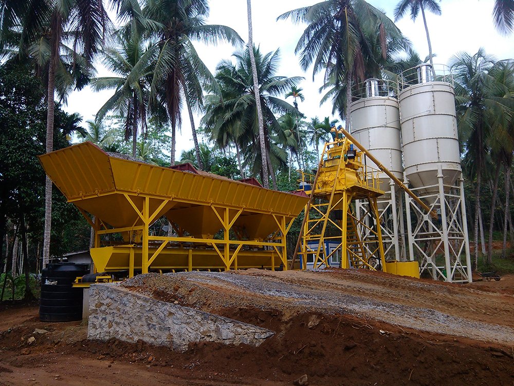 Skip hoist concrete batching plant