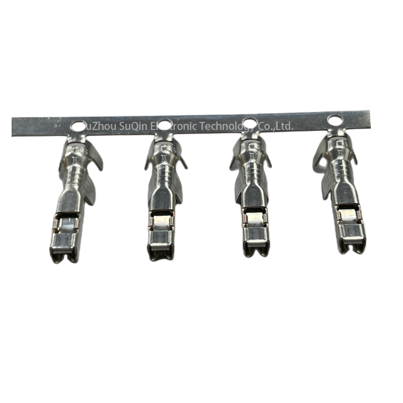 SUMITOMO Connector <a href='/8240-4828/'>8240-4828</a> <a href='/automotive-terminals/'>Automotive Terminals</a> Wire
