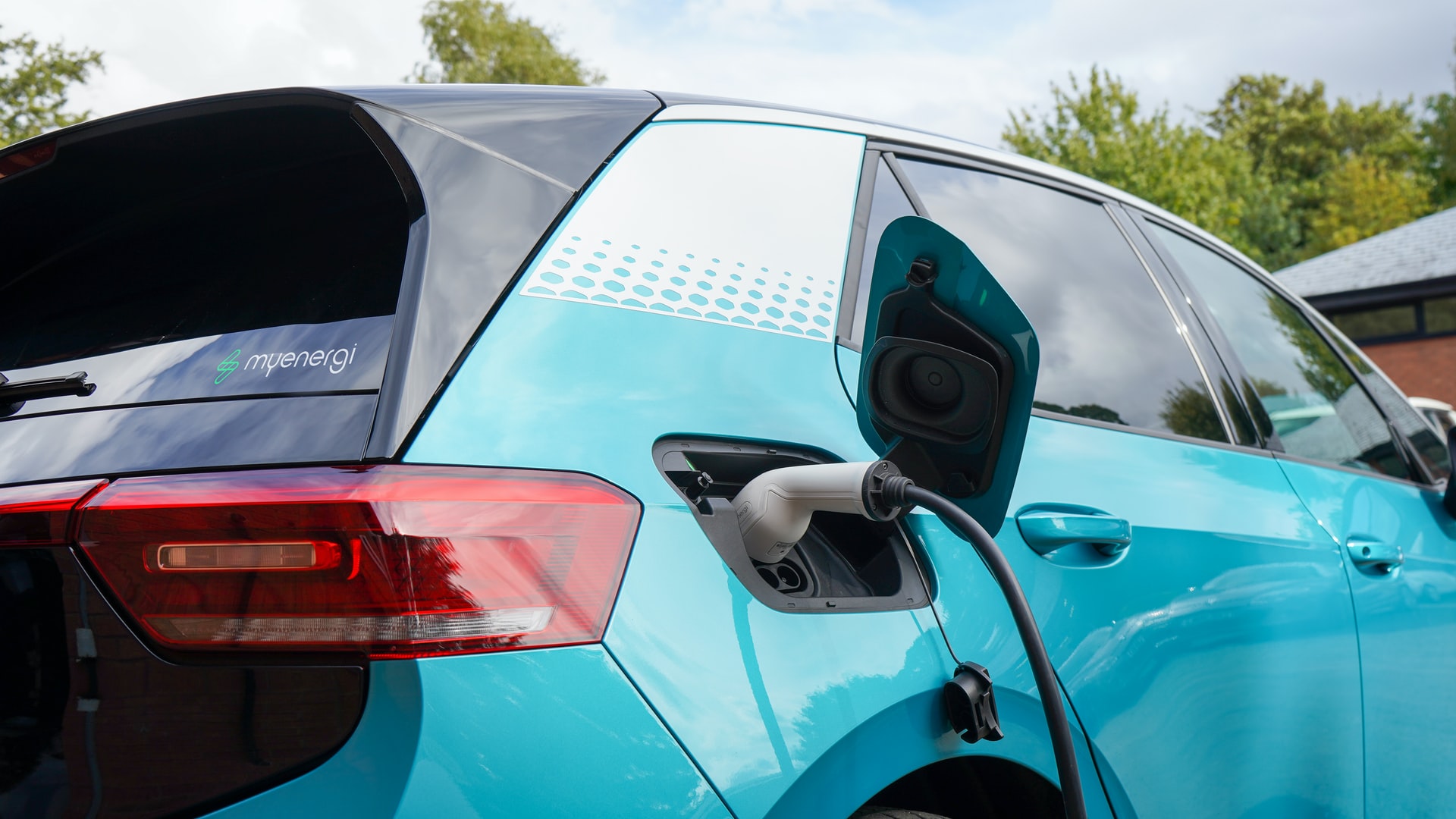 EV Charging FAQs: What You Need to Know to Charge Your Electric Car