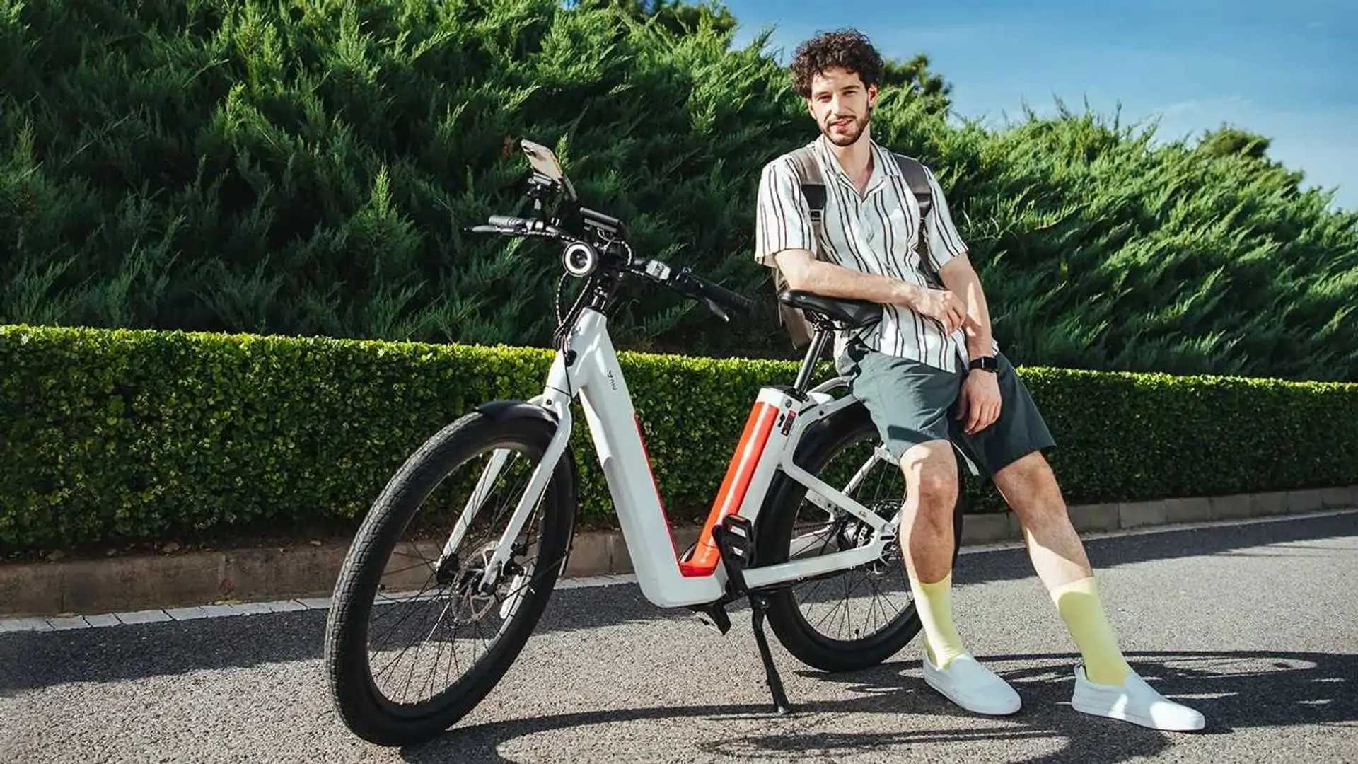 Electric scooter - bicycles - by owner