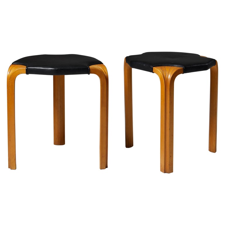 Stool E60 designed by Alvar Aalto