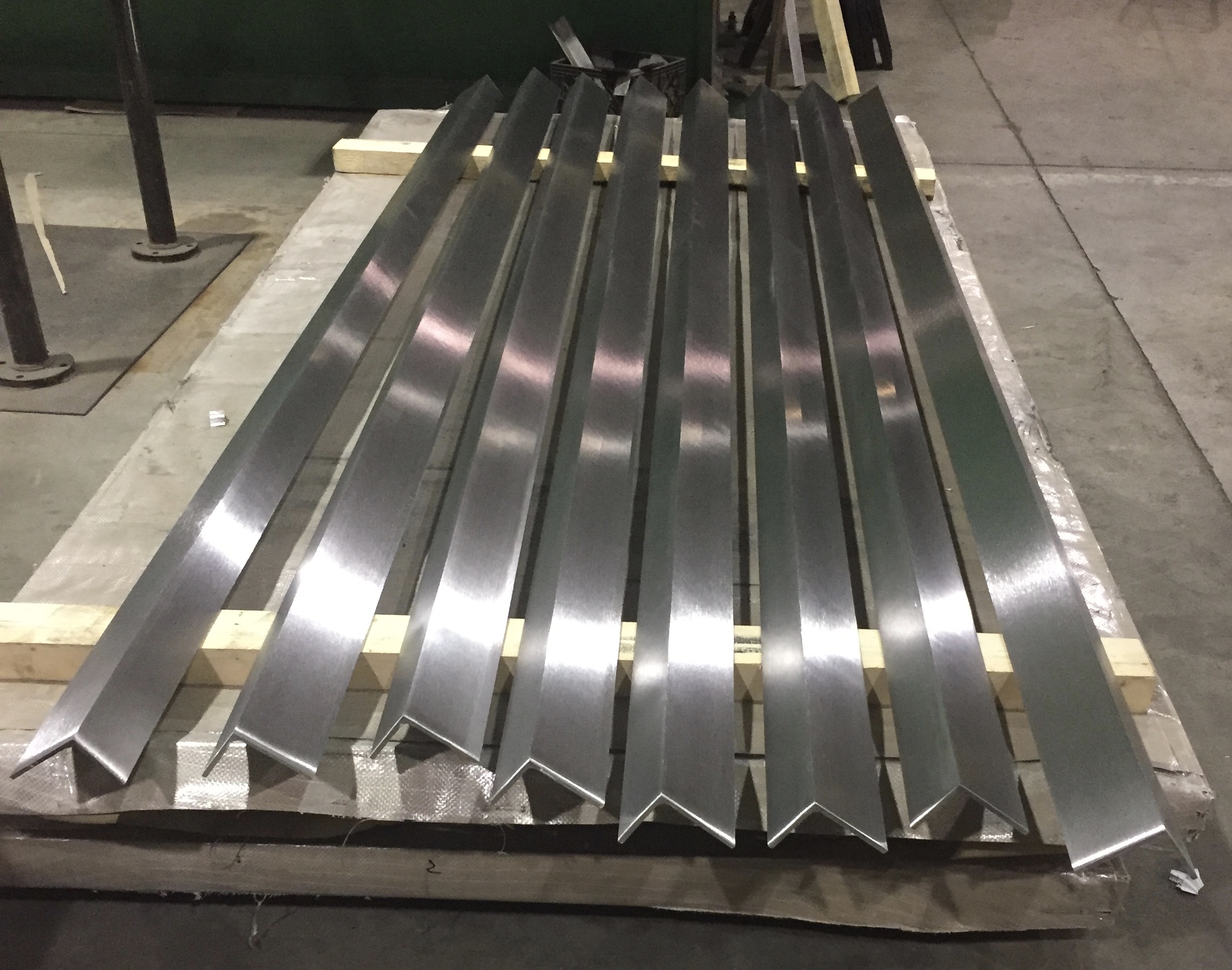 Stainless Steel Angle Sizes | Blog | Midway Metals Midway Metals