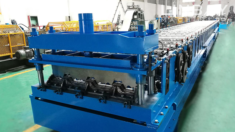 Metal Deck Roll Forming Machine