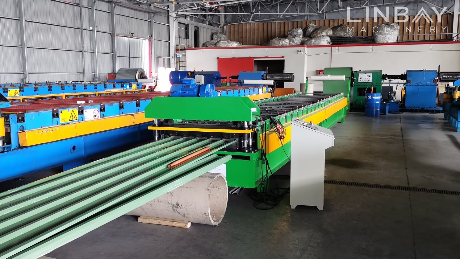 corrugated panel forming machine (3)