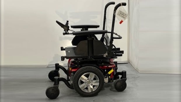 Motorized wheelchair - Wikipedia