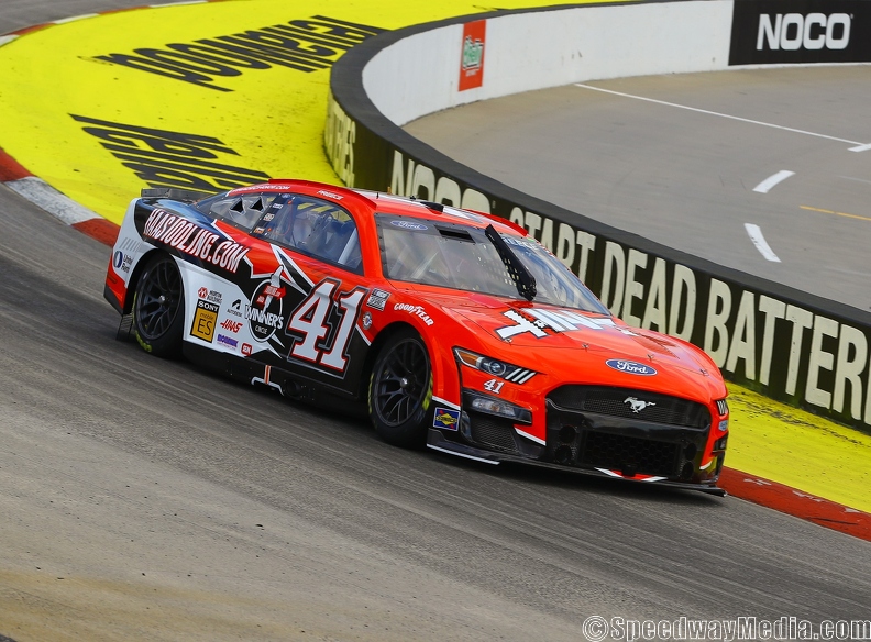 Ryan Preece wins pole at Martinsville; Elliott starts 24th | TSN